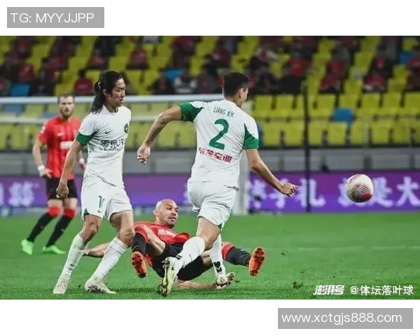 成都羽毛球队边路渗透战术解析与实战应用深度探讨